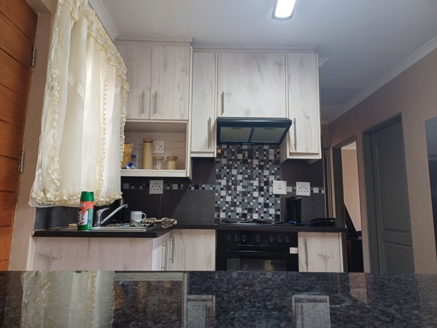 3 Bedroom Property for Sale in Ellaton North West